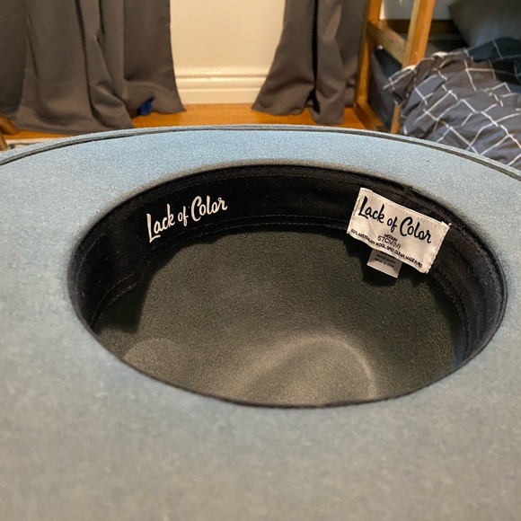 LACK of color fedora - Picture 2 of 2